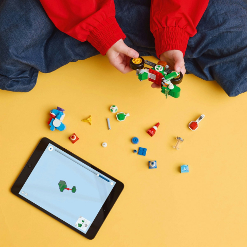LEGO Super Mario: Mario Kart Yoshi Bike 72031, 7 ani+, 133 piese, varsta de la 7 ani la 9 ani [3]