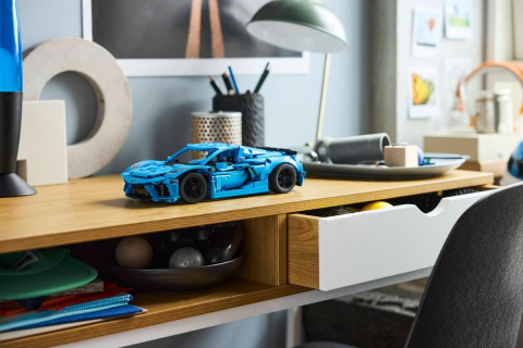 Lego technic chevrolet corvette stingray albastru 42217 copii varsta 9 ani - +15 ani [8]