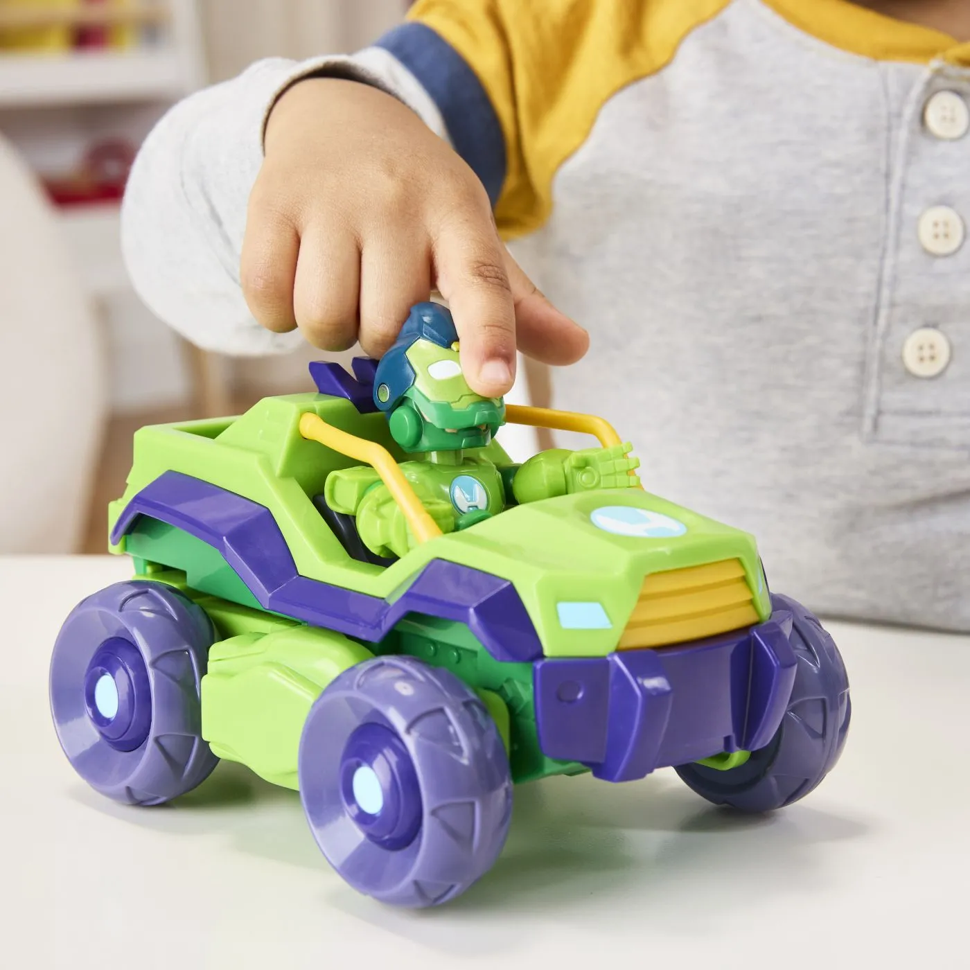 Marvel iron man si prietenii sai uimitori set vehicul 2 in 1 si figurina iron hulk, copii 3 -7 ani [7]