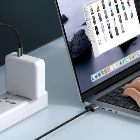 Mcdodo Cablu pentru MacBook Pro 16 inch (2021/2023), MacBook Air (2022), MacBook Pro 14 inch (2021/2023) Type-C la MagSafe 3, Fast Charger 140W, Indicator LED, 2m, Negru [8]