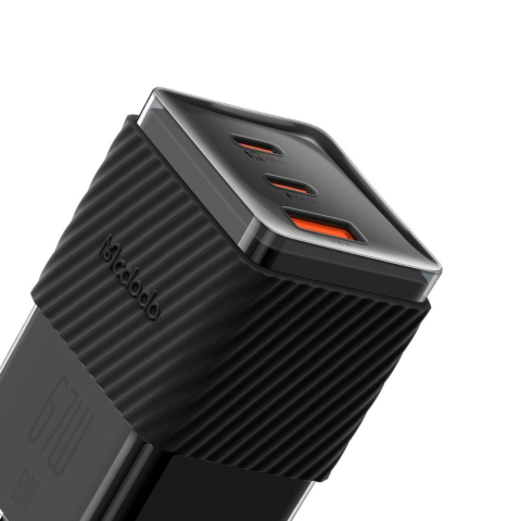 Mcdodo Incarcator Retea Port 2xType-C si 1xUSB-A Dichromatic GaN5 Mini, Fast Charging PD 67W, Negru [2]