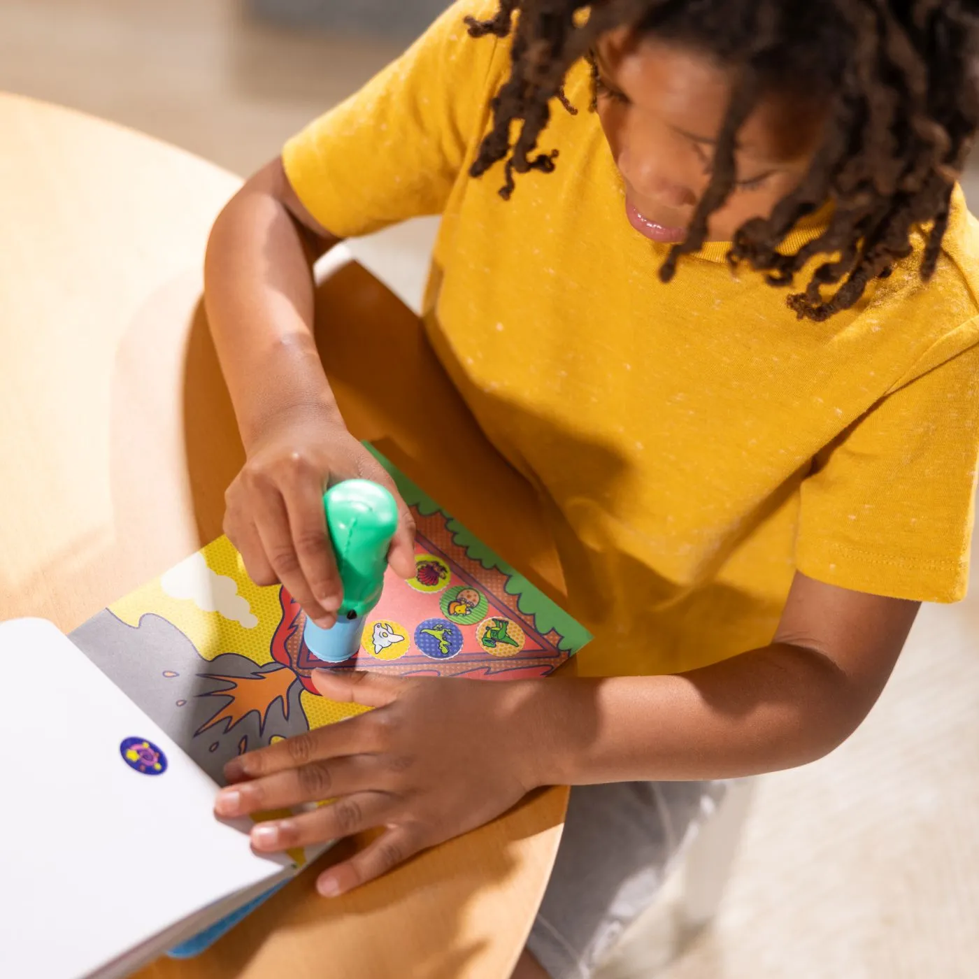 Melissa and doug set de joaca autocolante si stampila reincarcabila dinozaur, copii 3 ani-7 ani [3]