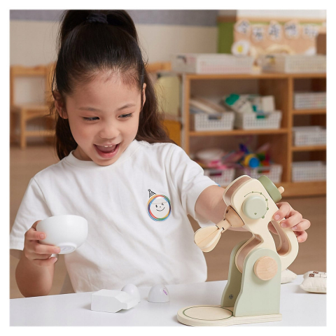 Mixer din lemn cu accesorii, PolarB, 3-6 ani [3]