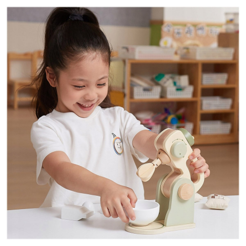 Mixer din lemn cu accesorii, PolarB, 3-6 ani [2]