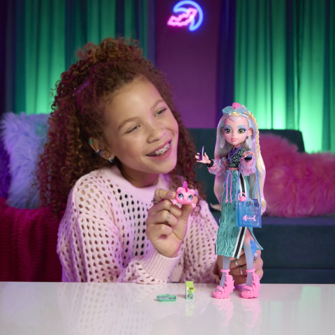 Monster high papusa lagoona blue cu accesorii copii varsta 4 ani - 10 ani [5]