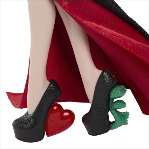 Monster high wednesday papusa morticia addams [3]