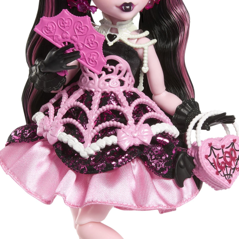 Monster high ziua de nastere dulce si infricosatoare papusa draculaura cu accesorii copii cu varsta peste 4 ani [3]