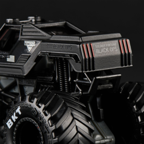 Monster jam masinuta metalica soldier fortune black ops scara 1 la 64 [5]
