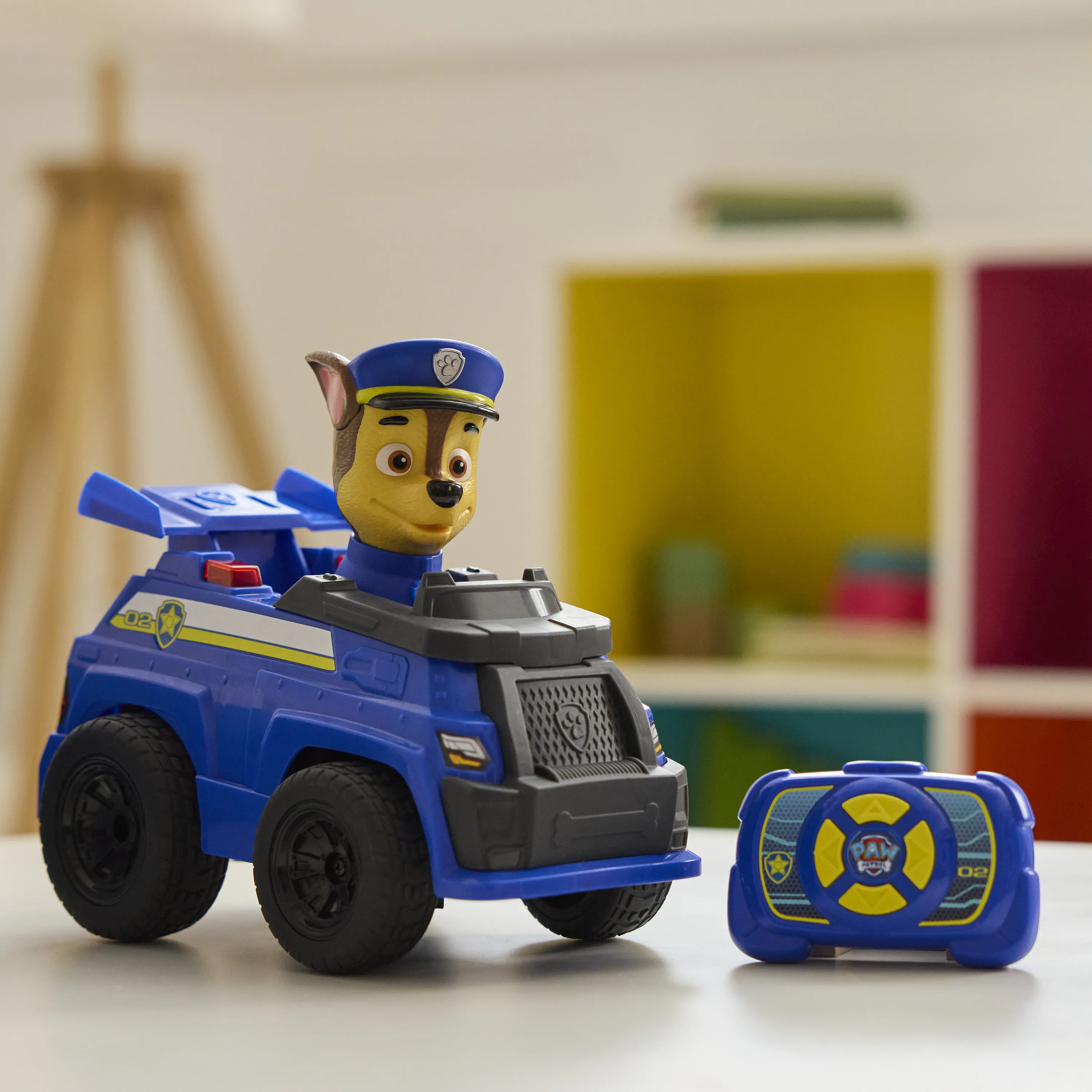 Patrula catelusilor vehicul cu telecomanda action cruiser si figurina chase, copii 3 ani-7 ani [4]