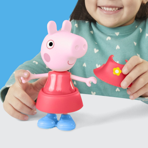 Peppa pig set figurina si accesorii vestimentare purcelusa peppa pig 15cm copii 3 ani - 6 ani [4]