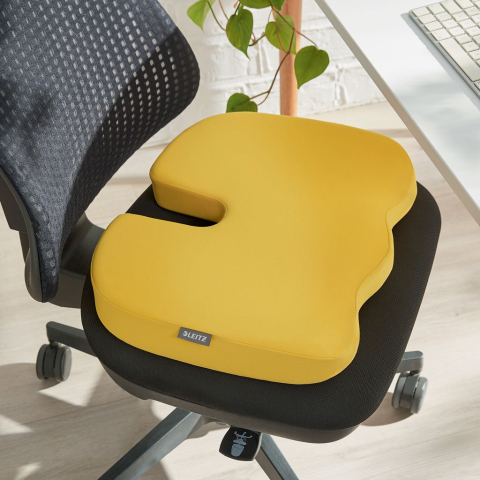 Pernuta ergonomica scaun galben chihlimbar cosy leitz [2]