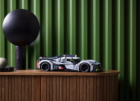LEGO® Technic - PEUGEOT 9X8 24H Le Mans Hybrid Hypercar 42156, 1775 piese, varsta de la 14 ani la +15 ani [8]