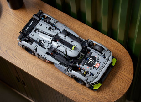 LEGO® Technic - PEUGEOT 9X8 24H Le Mans Hybrid Hypercar 42156, 1775 piese, varsta de la 14 ani la +15 ani [9]