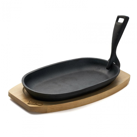 Platouri de bucatarie - Platou servire oval, 24x14 cm , fonta pura , cu maner detasabil si baza din lemn,cooking  by heinner