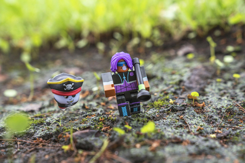 Roblox Celebrity - Figurina blister, Ghost Simulator: Luna varsta 5-7 ani ,7-9 ani, Baieti [3]