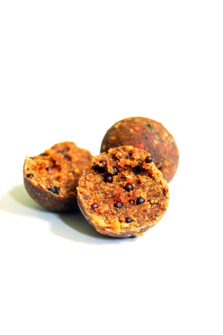 Nălucă - Select Baits boilies Hot Fish + Monster Crab & Black Pepper Oil 16mm (fierte) / 1 kg