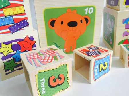 Piramida, set 10 cuburi din lemn Turn Montessori pentru copii. [5]