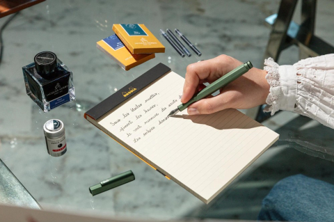 Stilou Rhodia script, peniță tip M [3]