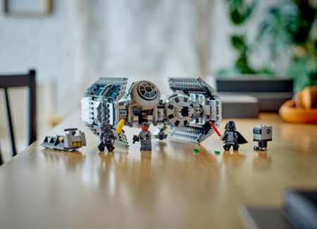 TIE Bomber, varsta de la 9 ani la +15 ani [6]
