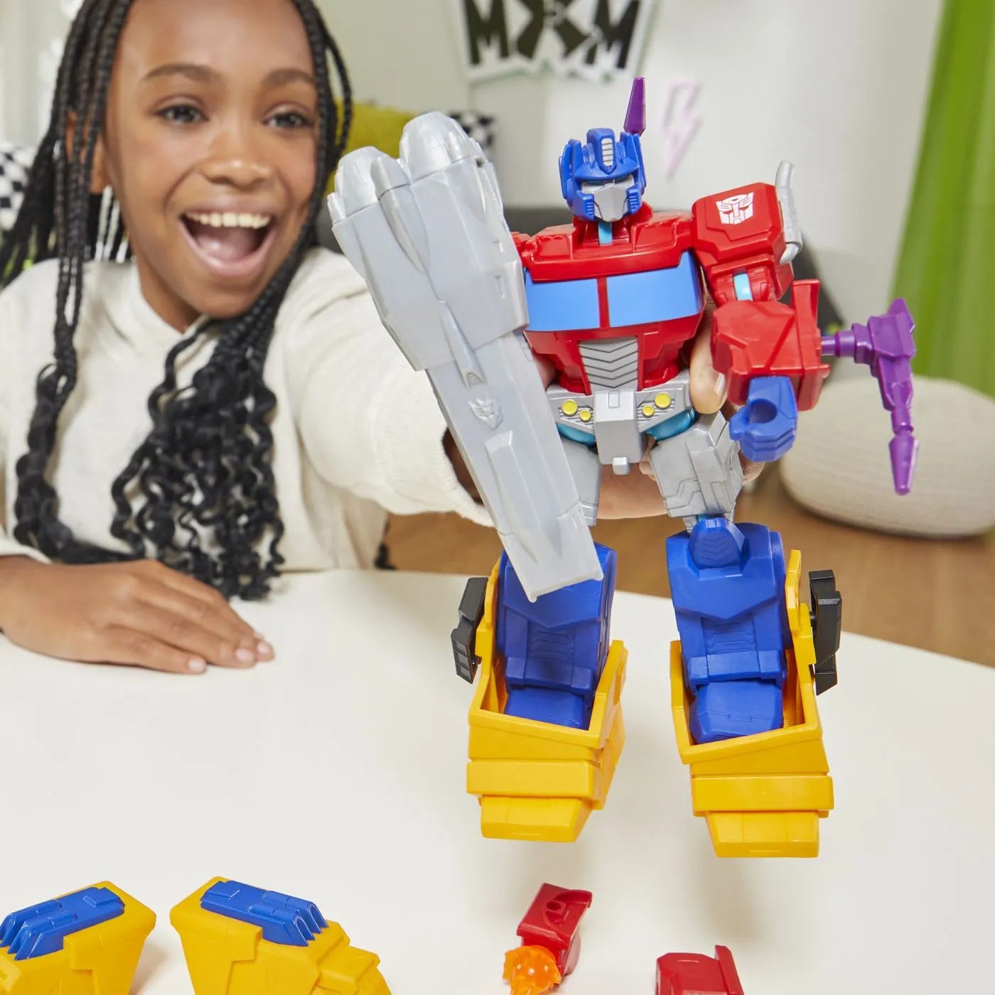 Transformers mix mashers set figurina optimus prime 12cm si accesorii, copii 4 ani pana la 8 ani [2]