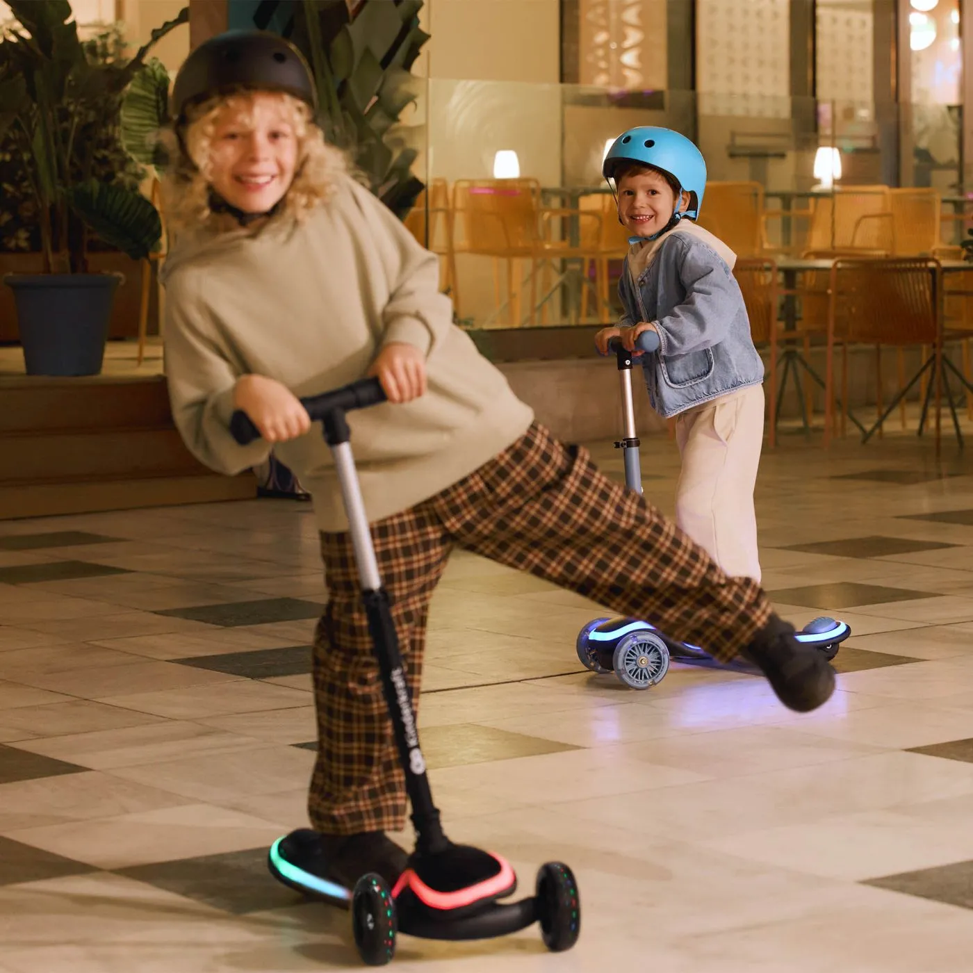 Trotineta cu lumini kinderkraft raket, blue, copii varsta 6 luni pana la 2 ani [2]