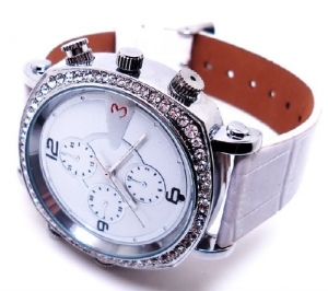 Camera Video Spy cu Rezolutie Full HD Integrata in Ceas de Dama [1]