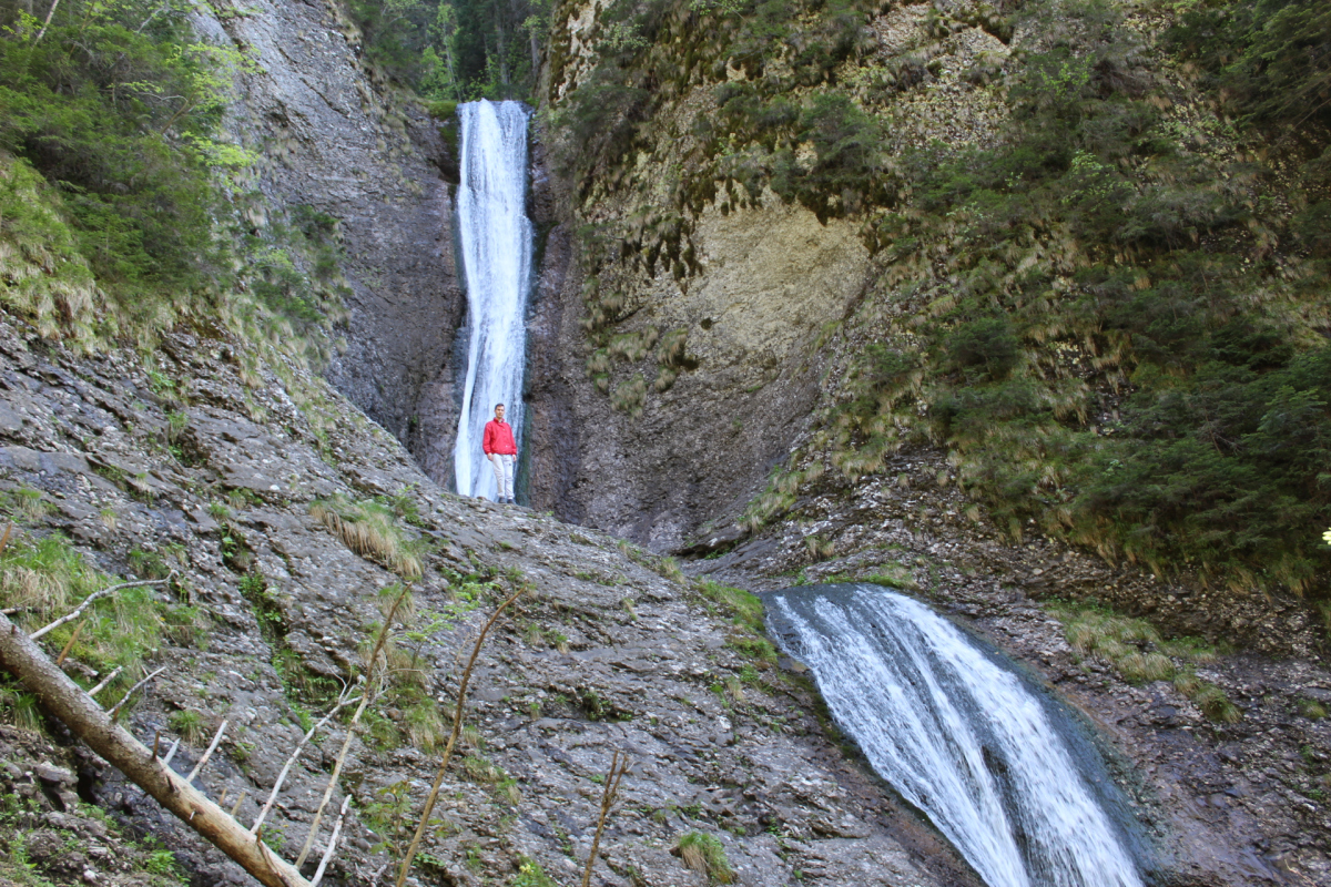 cascade Romania