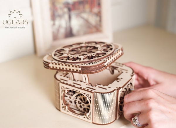 Puzzle 3D Cufar Comori - Model Mecanic din Lemn Ugears [11]