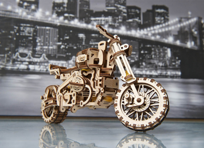 Puzzle 3D Motocicleta Scrambler UGR-10 din lemn Ugears [8]