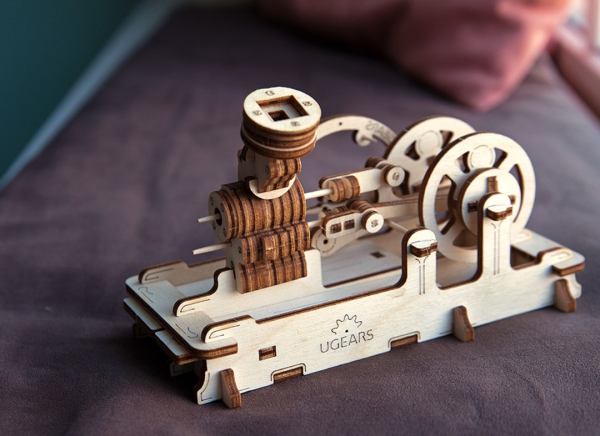 Puzzle 3D Motor Pneumatic din Lemn Ugears [6]