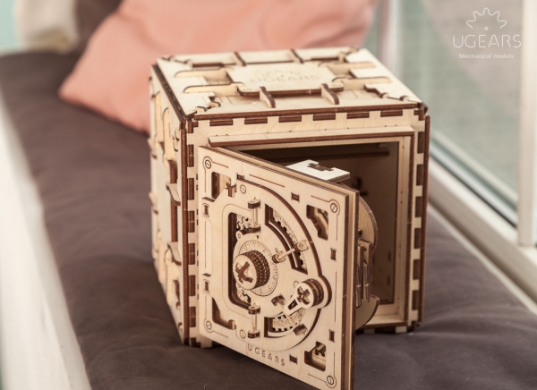 Puzzle 3D Seif din Lemn Ugears [5]