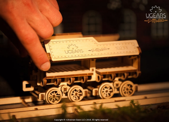 Puzzle 3D Tren V- Express cu abur din lemn Ugears [12]