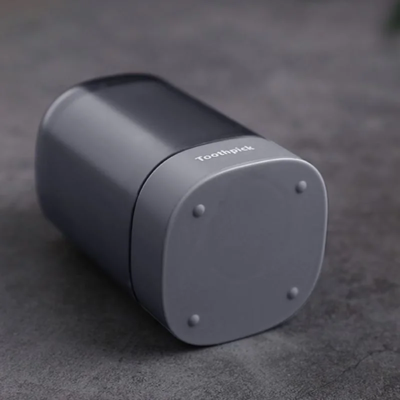 Dispenser scobitori cu buton [5]