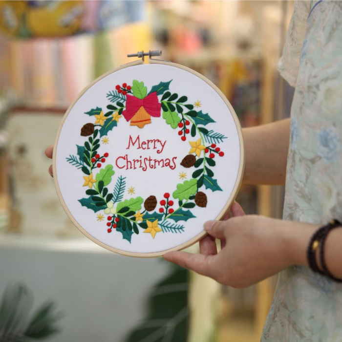 Kit Broderie DIY de Craciun, Merry Christmas, Coronita veseliei [6]