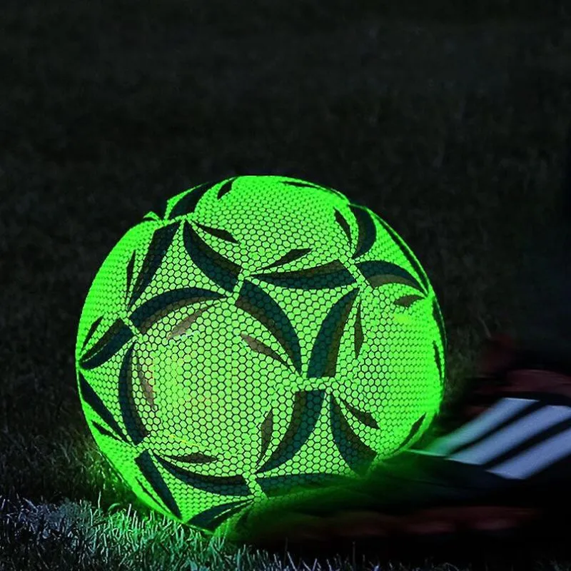 Minge de fotbal cu efect fosforescent [3]