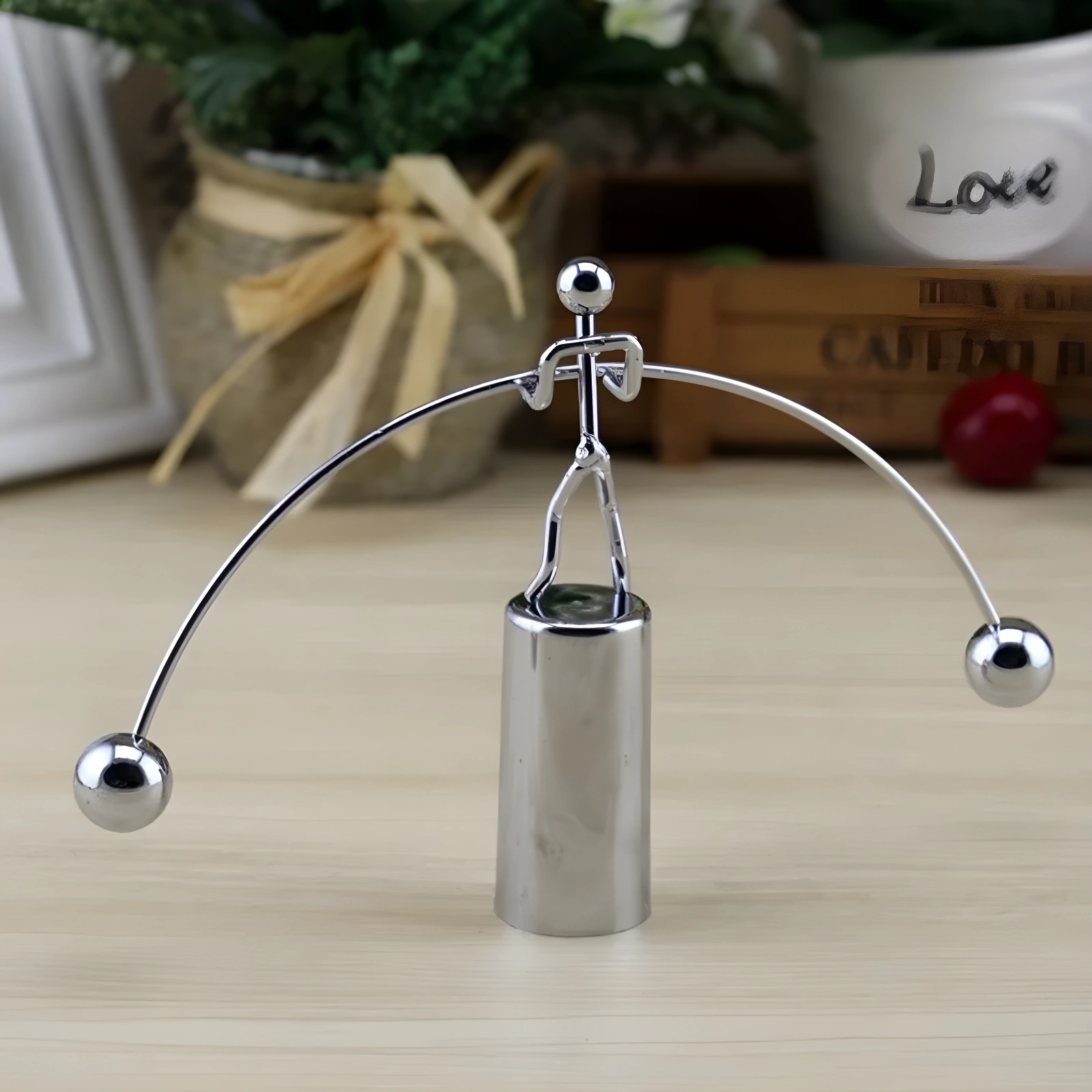Obiect decorativ cu echilibru dinamic, Iron Man [7]