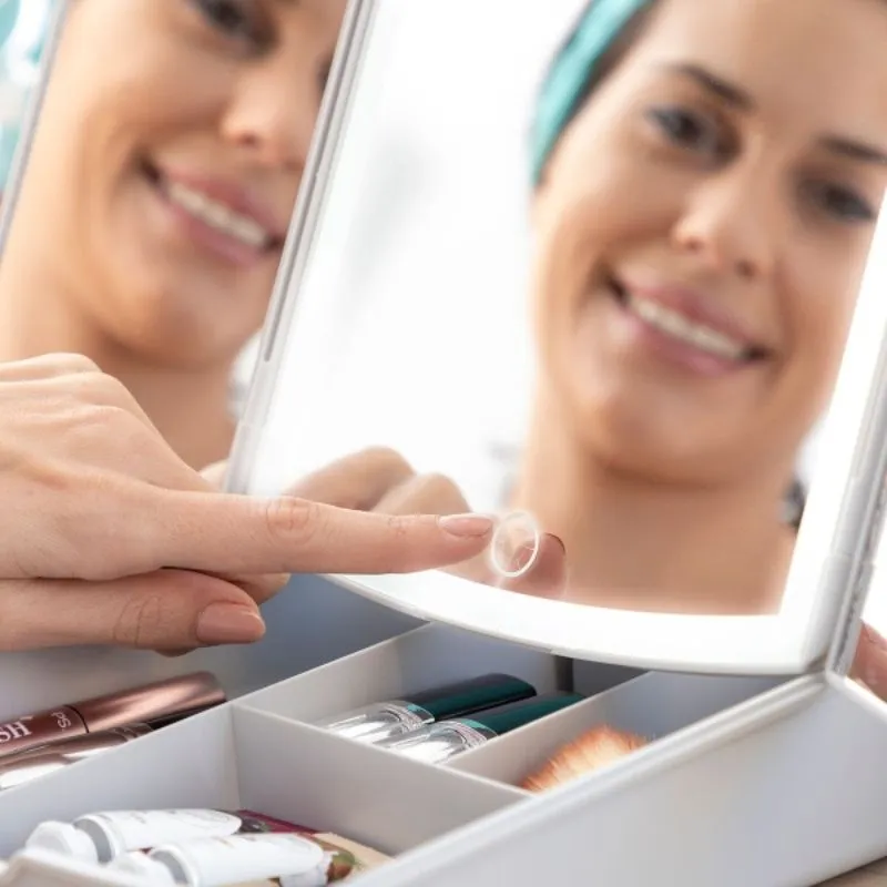 Oglinda machiaj cu led si organizator cosmetice [5]