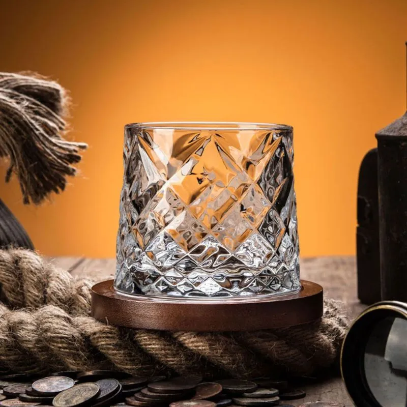 Pahar whiskey Diamant cu baza din lemn [4]