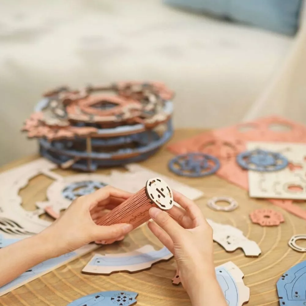 Puzzle 3D, Ceas de perete mecanic si romantic, din lemn, Robotime [6]