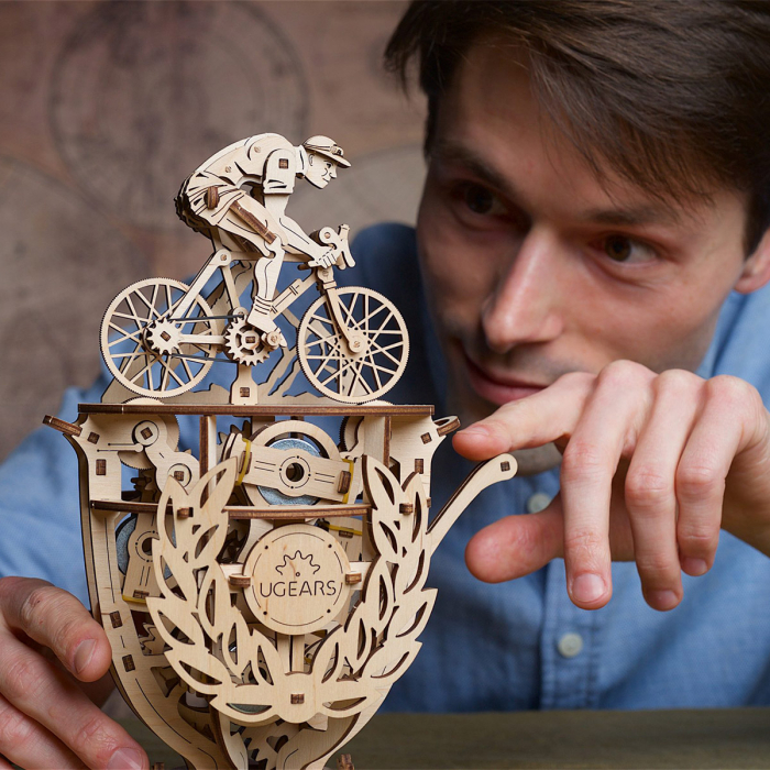 Puzzle 3D Ciclist Automat din lemn Ugears [3]