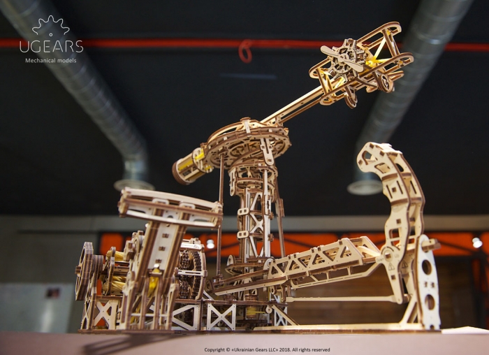 Puzzle 3D Model Aviator din lemn Ugears [18]