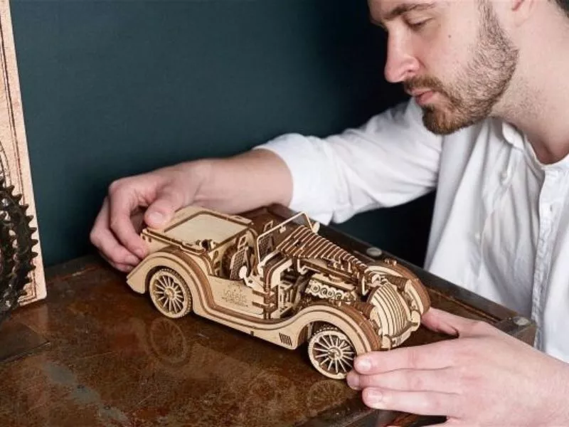 Puzzle 3D Model Roadster VM-O1 din lemn Ugears [34]