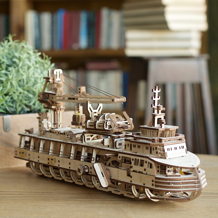 Puzzle 3D Nava de cercetare din lemn Ugears [6]