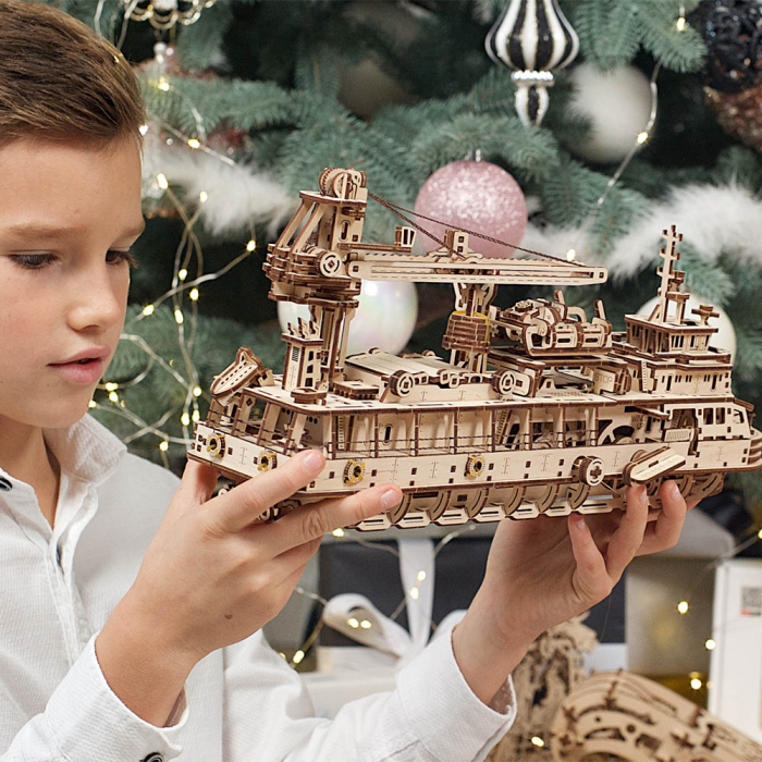 Puzzle 3D Nava de cercetare din lemn Ugears [10]
