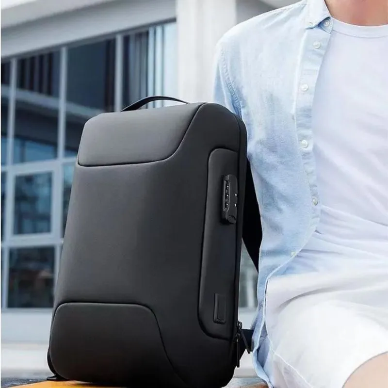 Rucsac antifurt barbati The SafeTrekker Waterproof USB [2]