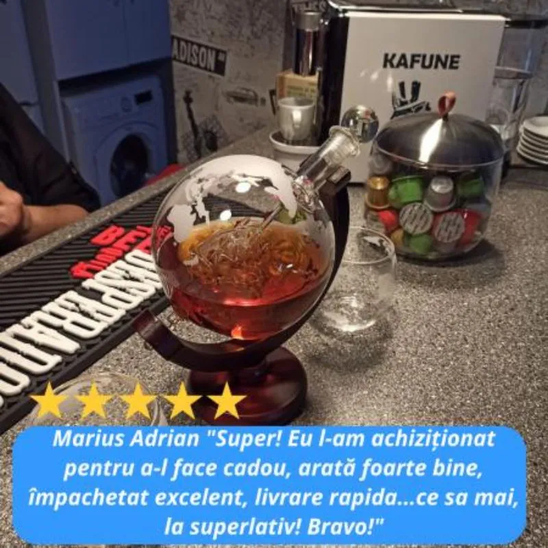 Set cadou decantor Glob Pamantesc cu doua pahare Deluxe [21]