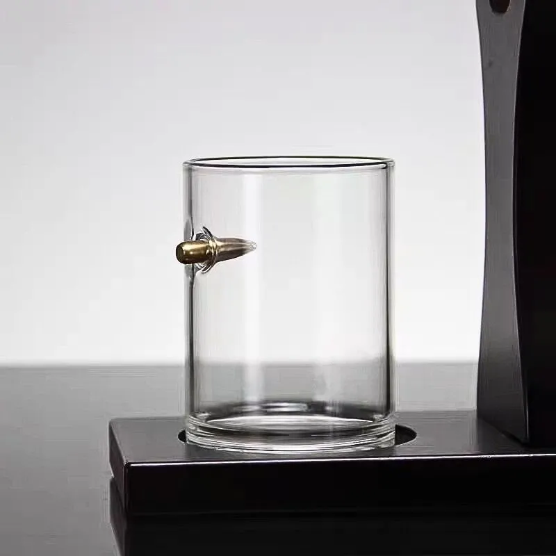 Set cadou decantor Shotgun si 2 pahare cu glont [9]