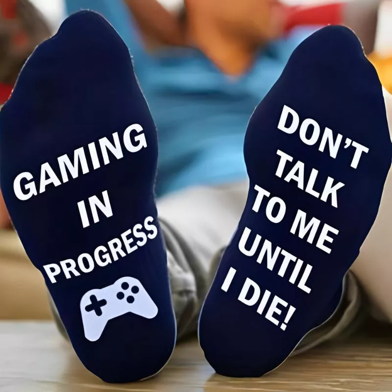 Sosete amuzante pentru gameri Don't talk to me until I die [2]
