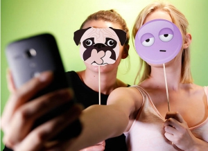 Propsuri Emoji pentru Selfie [2]