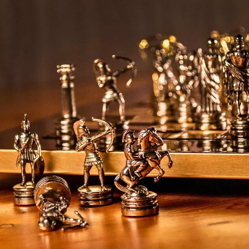 Joc Sah Razboaie Romane caseta 44 x 44 cm piese gold & silver si tabla de sah Bronze Red [2]
